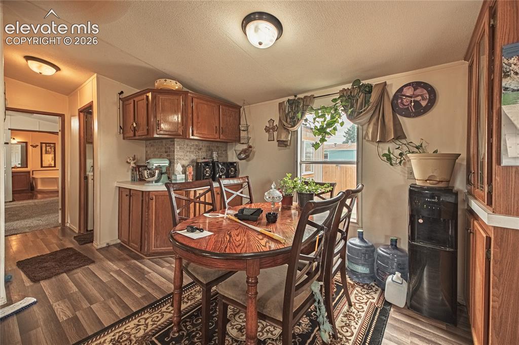 Image 9 of 26: Dining Area