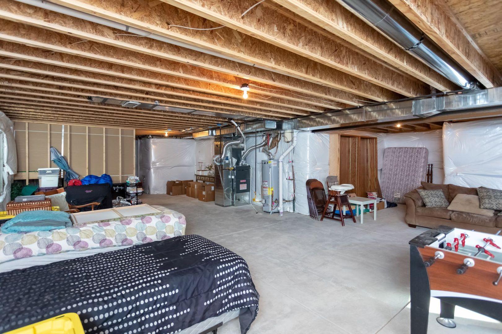 Image 39 of 44: No Description Available