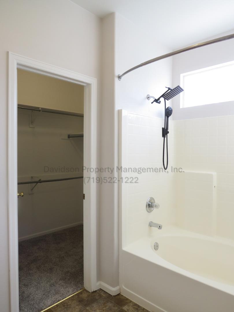 Image 14 of 14: No Description Available