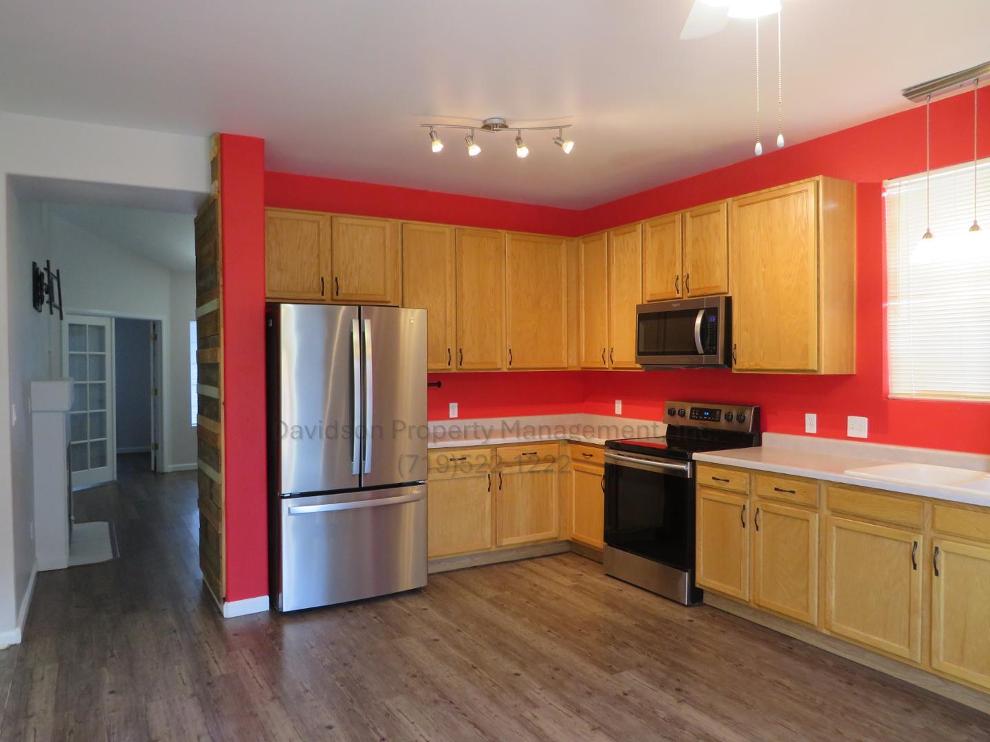 Image 7 of 14: No Description Available