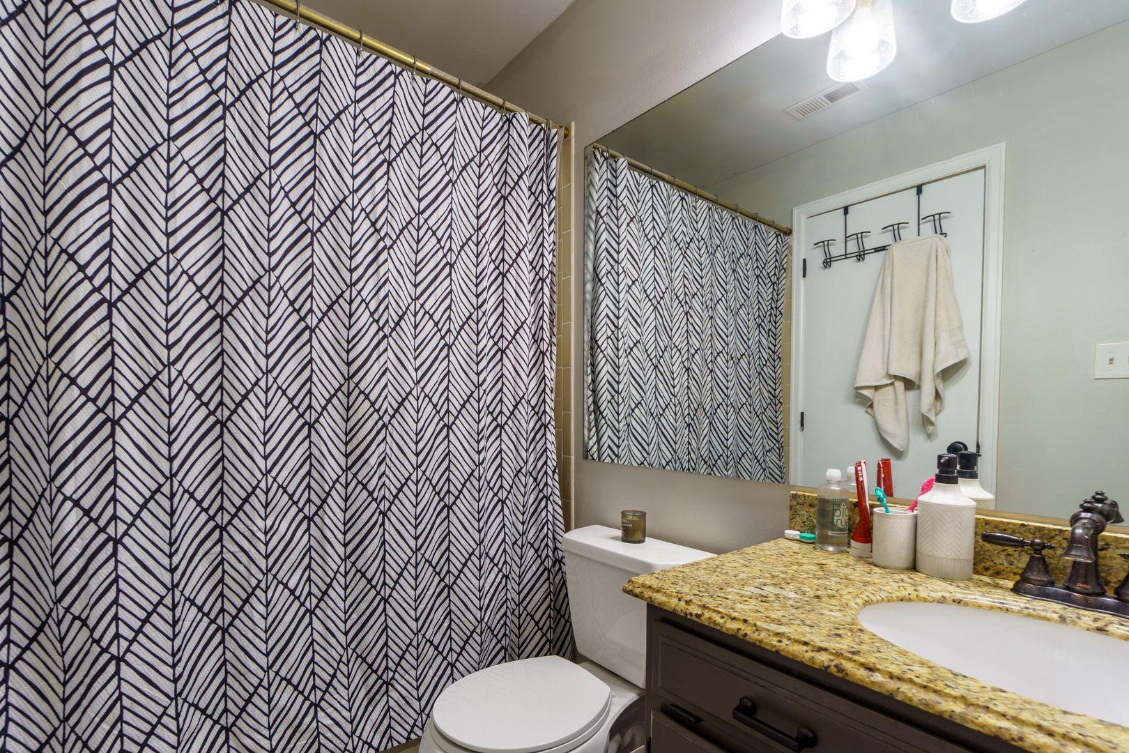 Image 12 of 18: No Description Available