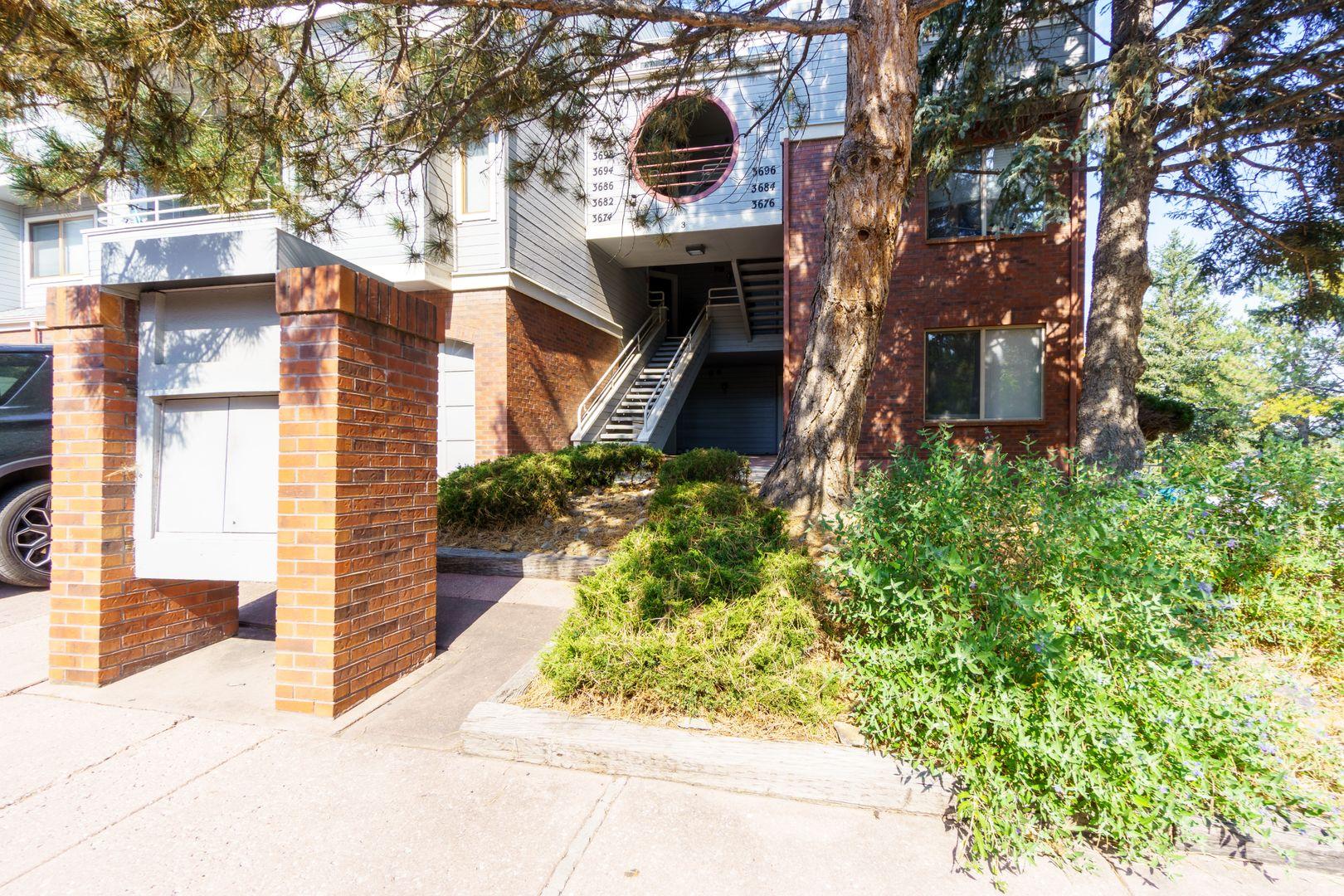 Image 2 of 18: No Description Available