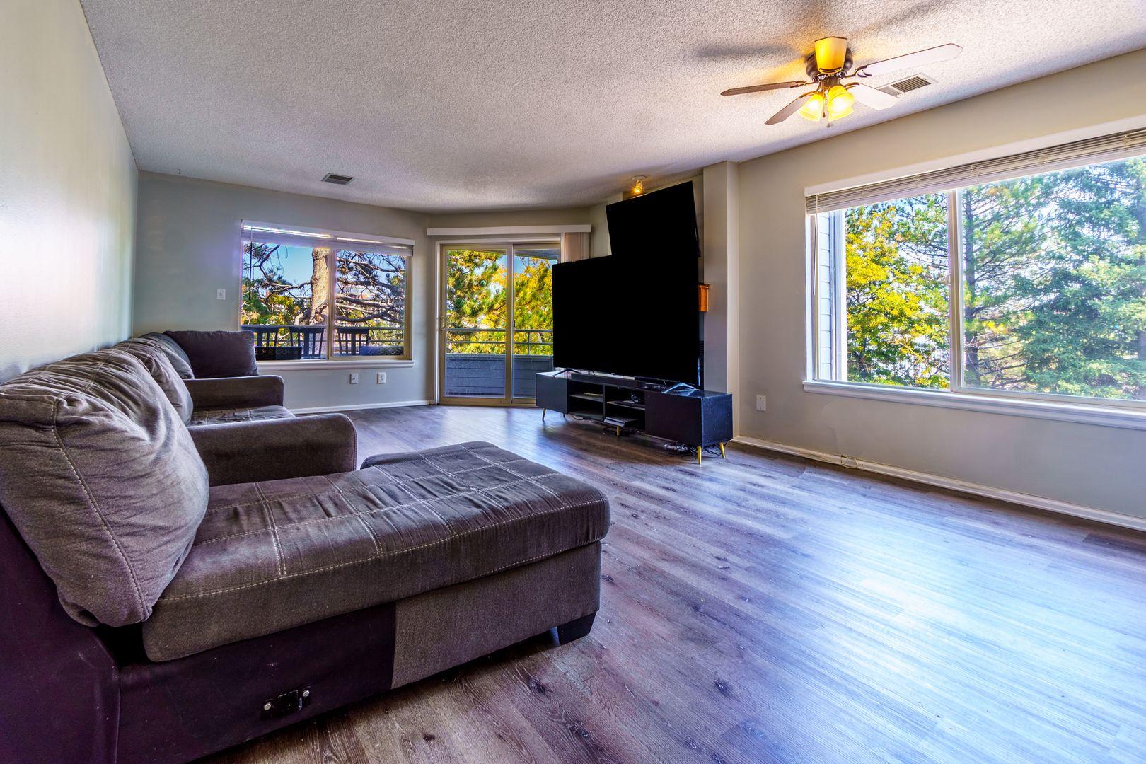 Image 4 of 18: No Description Available