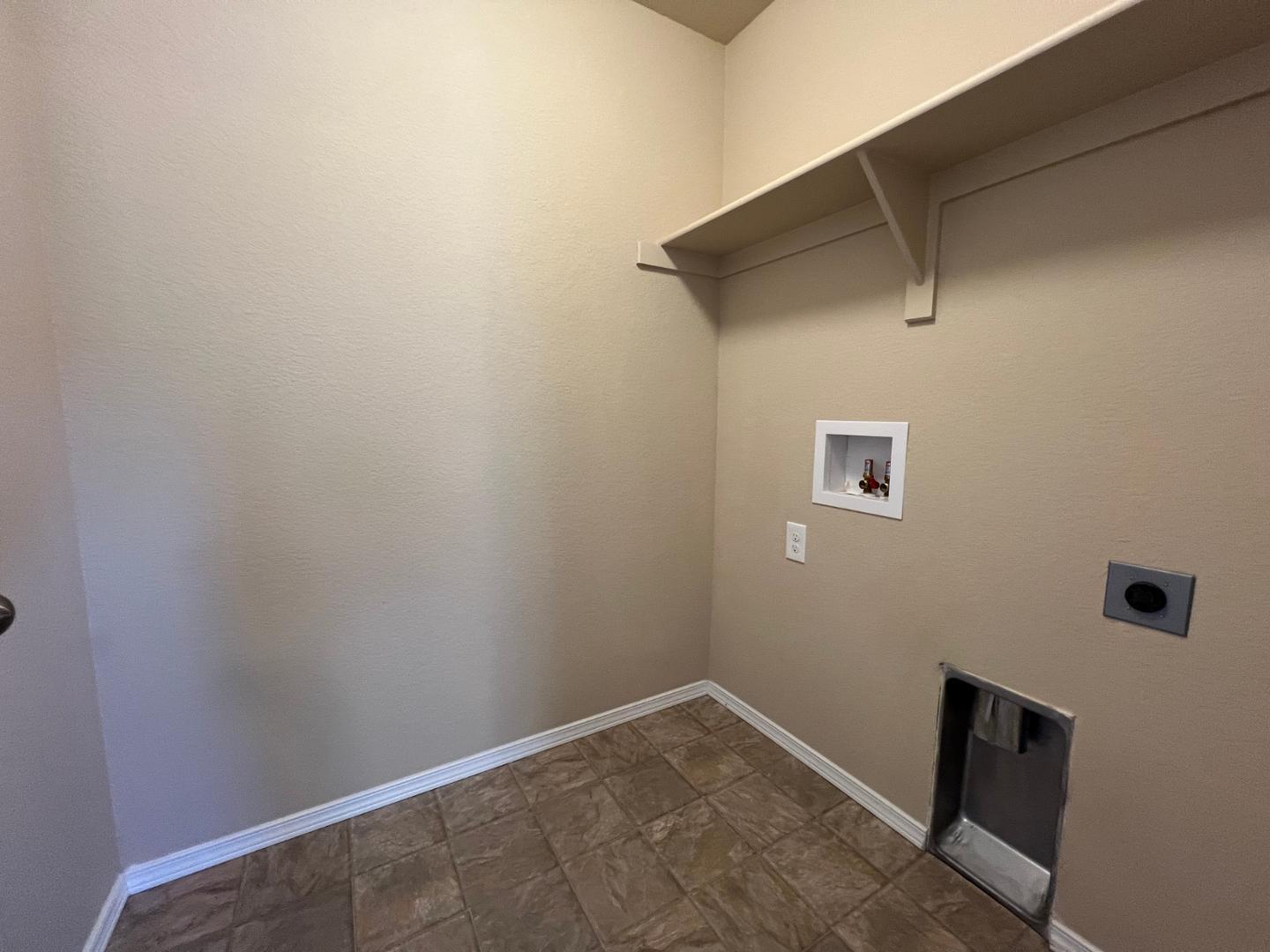 Image 13 of 19: No Description Available