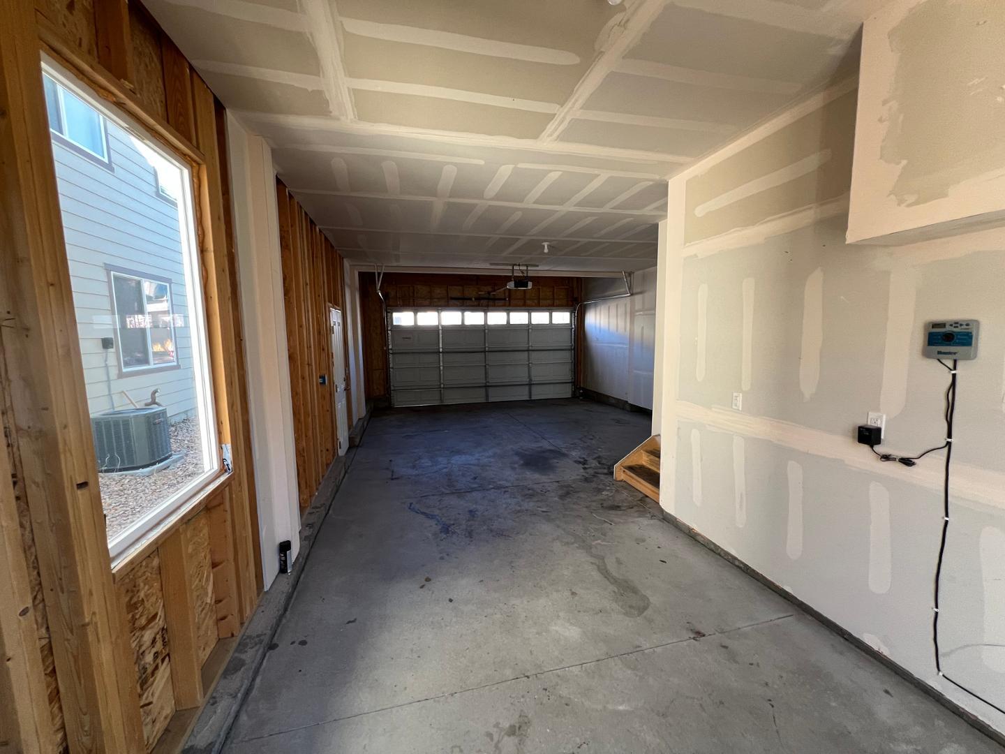 Image 18 of 19: No Description Available