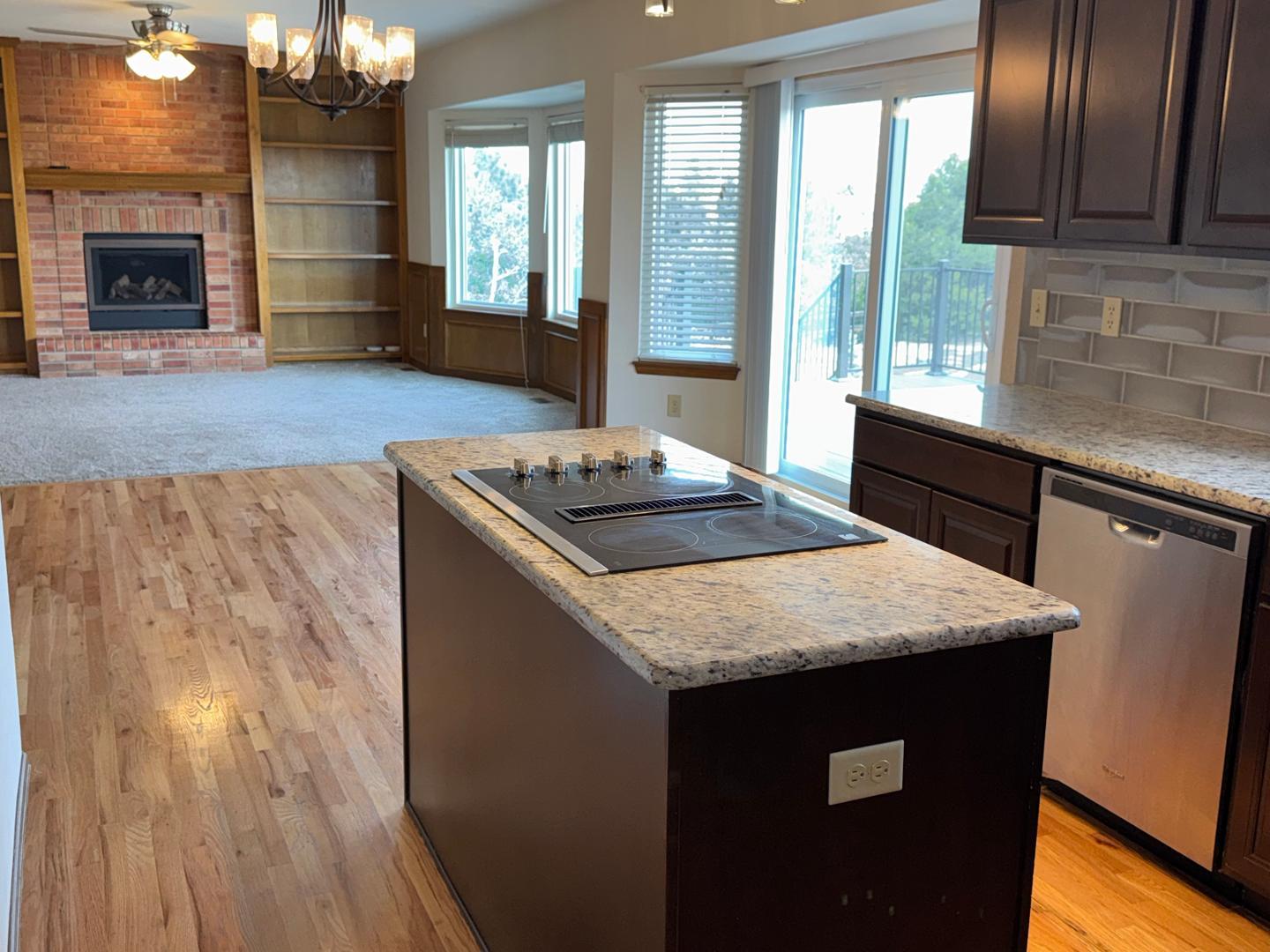 Image 3 of 13: No Description Available