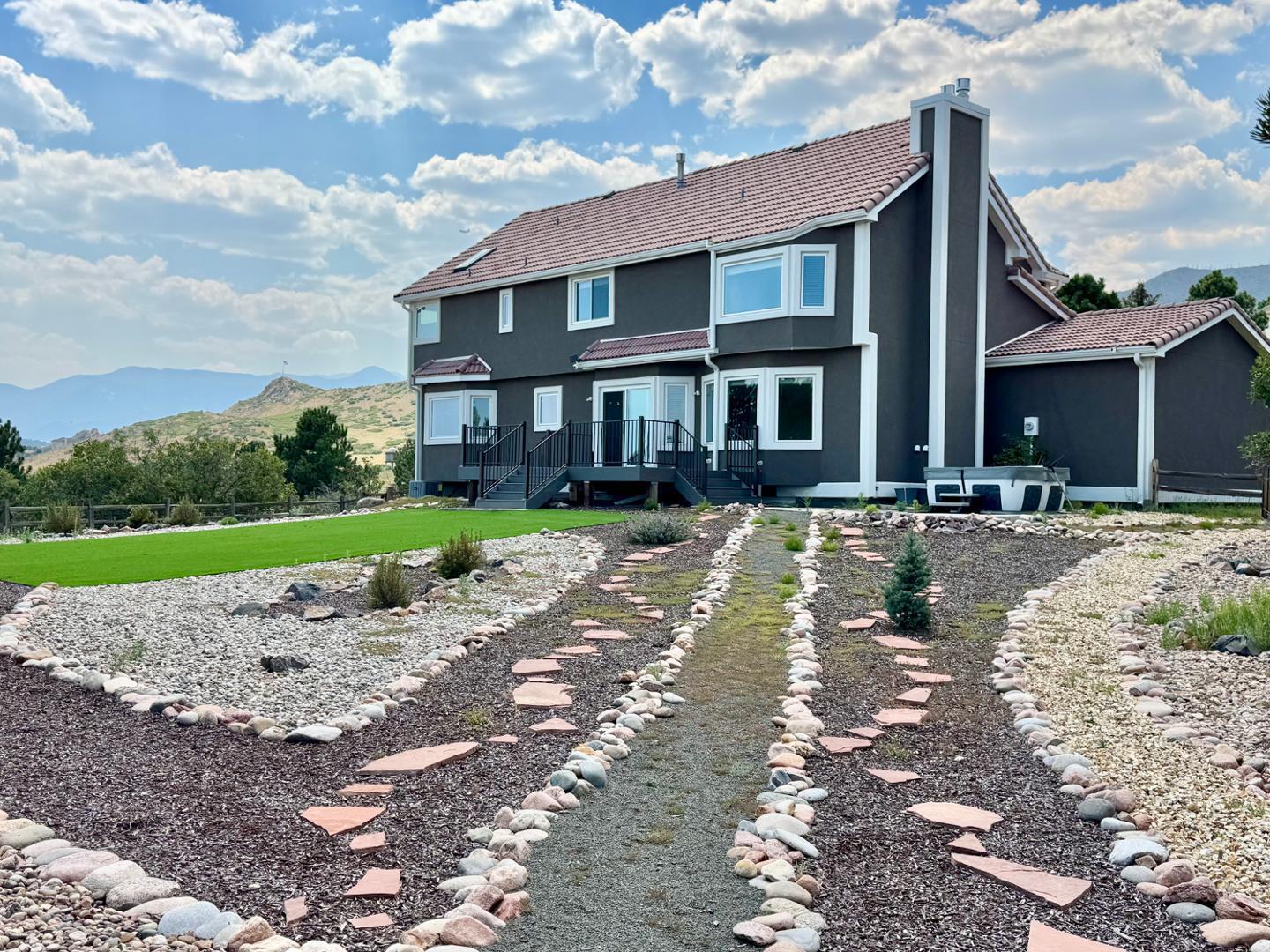 Image 8 of 13: No Description Available