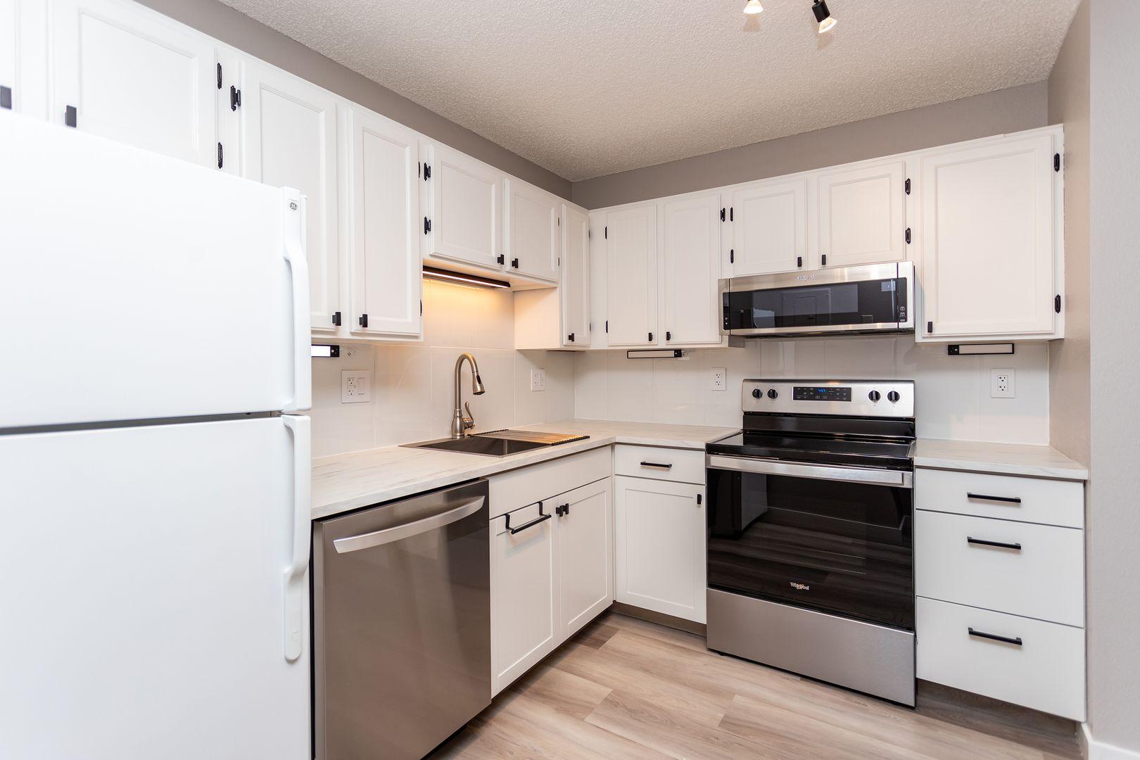 Image 10 of 17: No Description Available