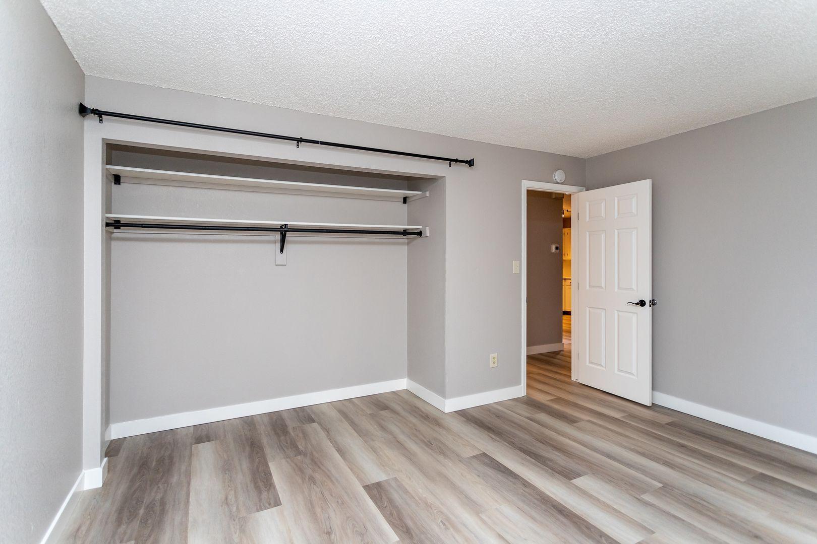 Image 14 of 17: No Description Available