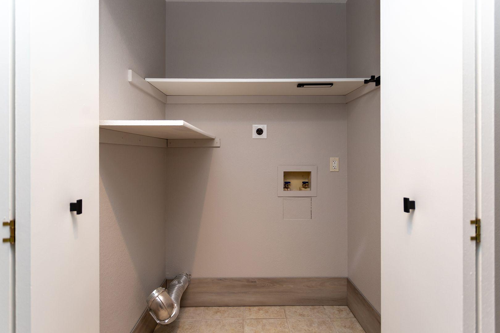 Image 17 of 17: No Description Available