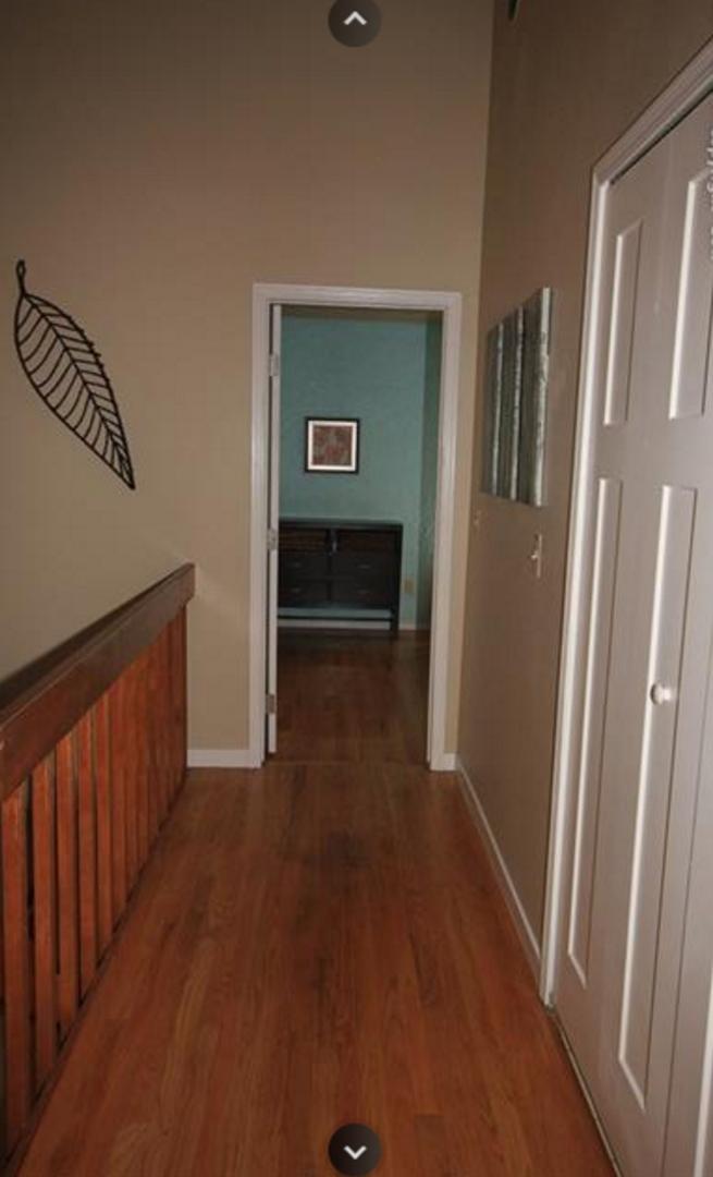 Image 9 of 11: No Description Available