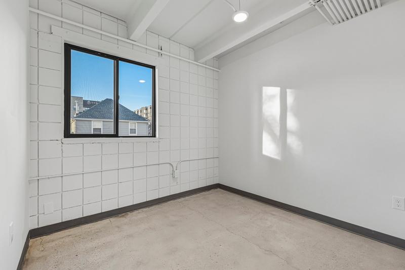 Image 24 of 50: No Description Available