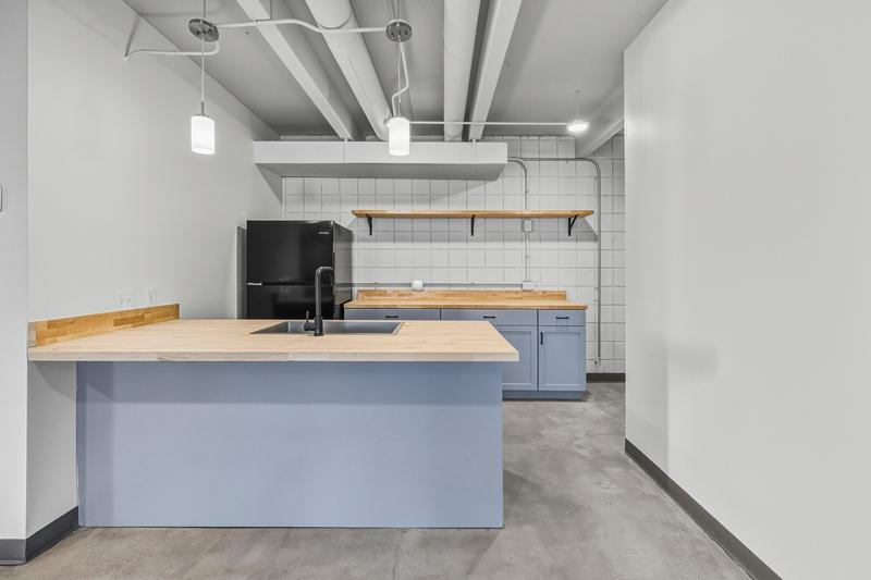 Image 39 of 50: No Description Available