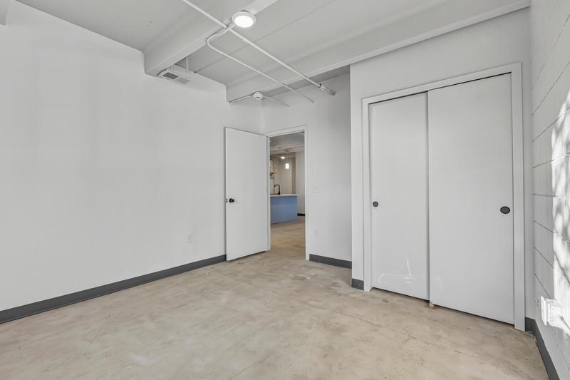 Image 49 of 50: No Description Available