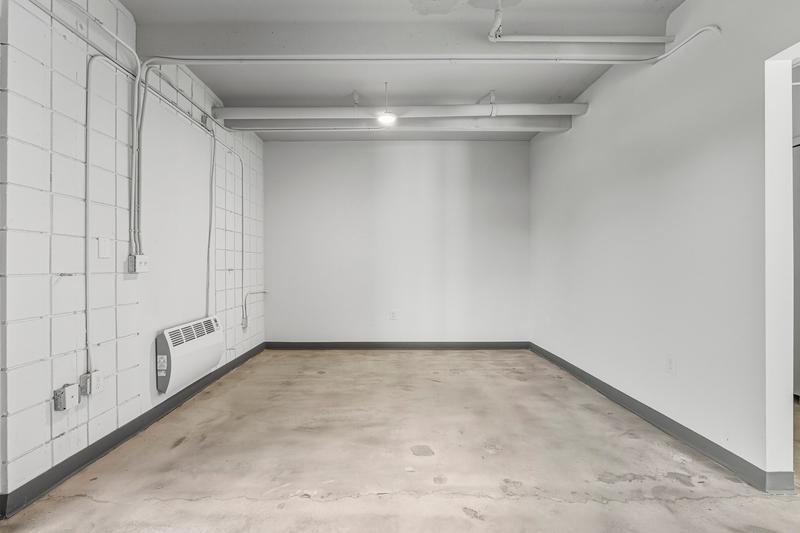 Image 5 of 50: No Description Available