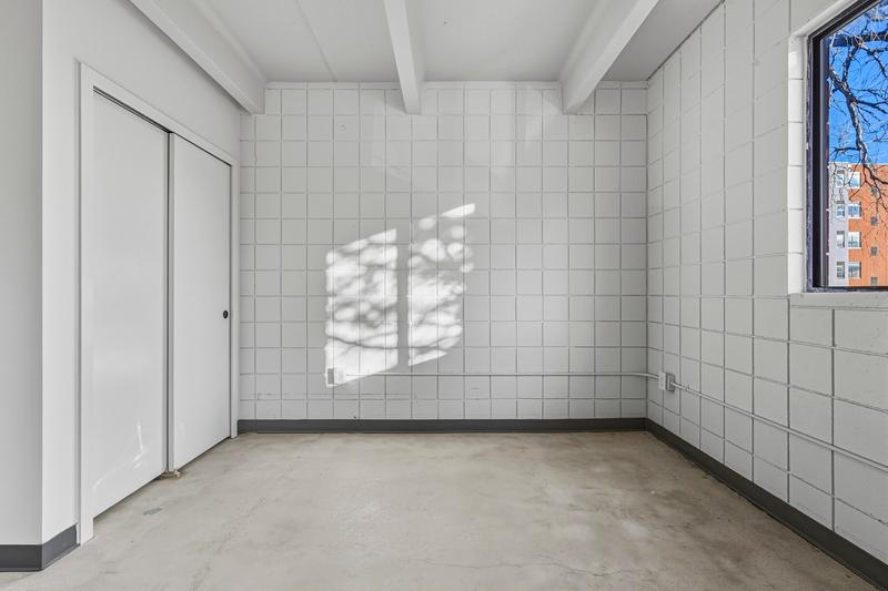 Image 50 of 50: No Description Available