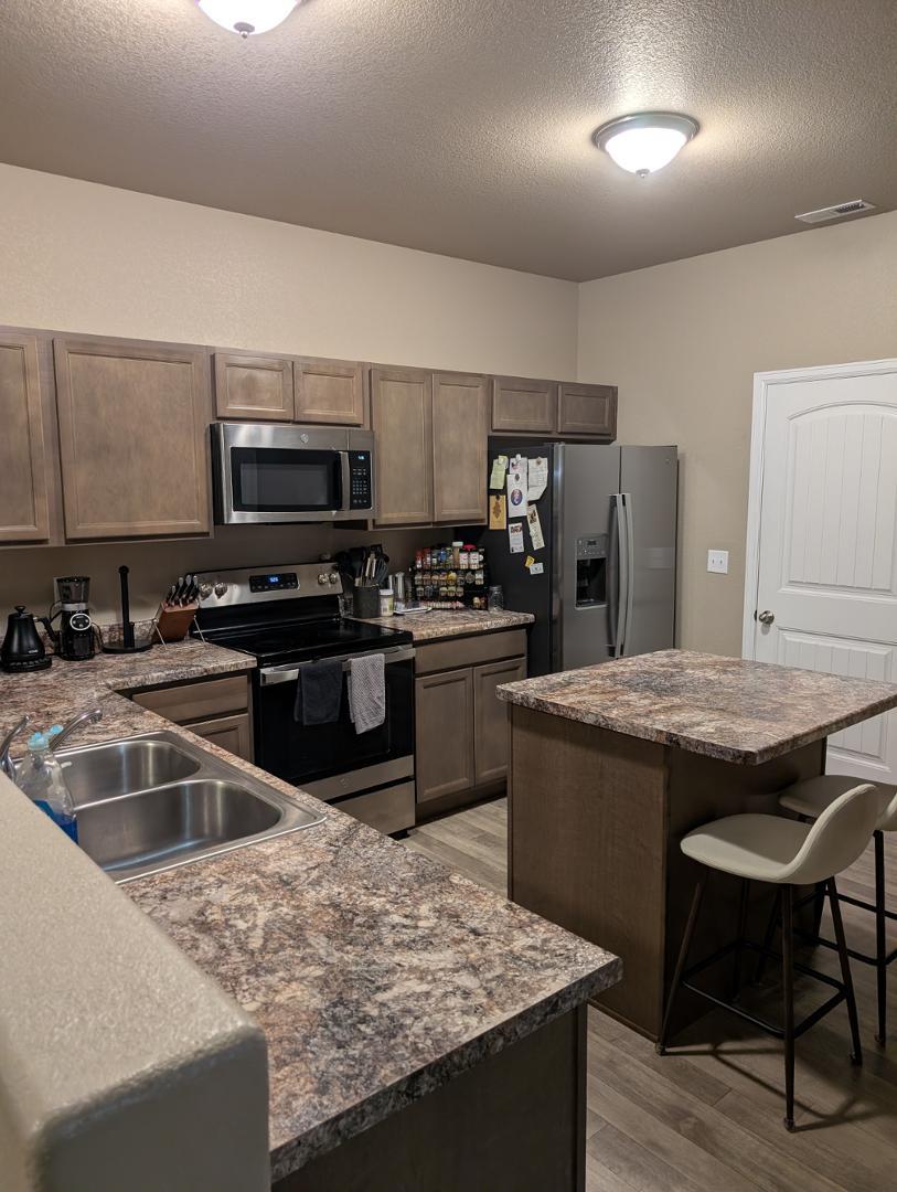 Image 13 of 19: No Description Available