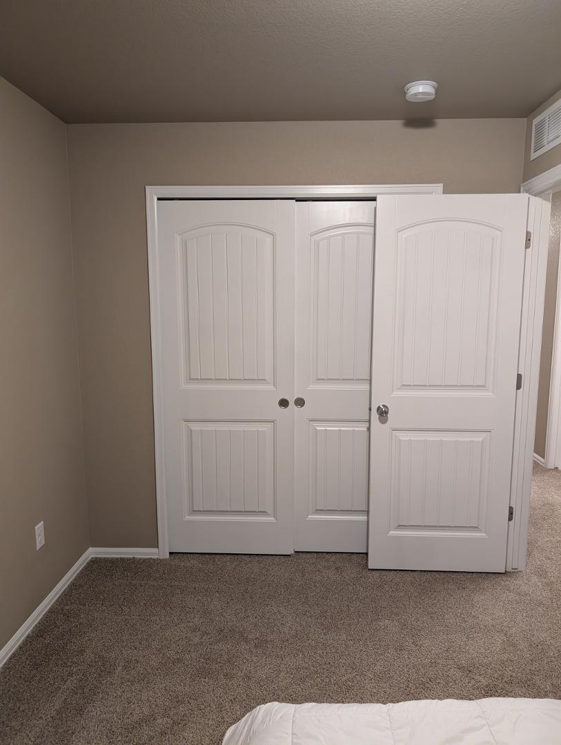 Image 18 of 19: No Description Available