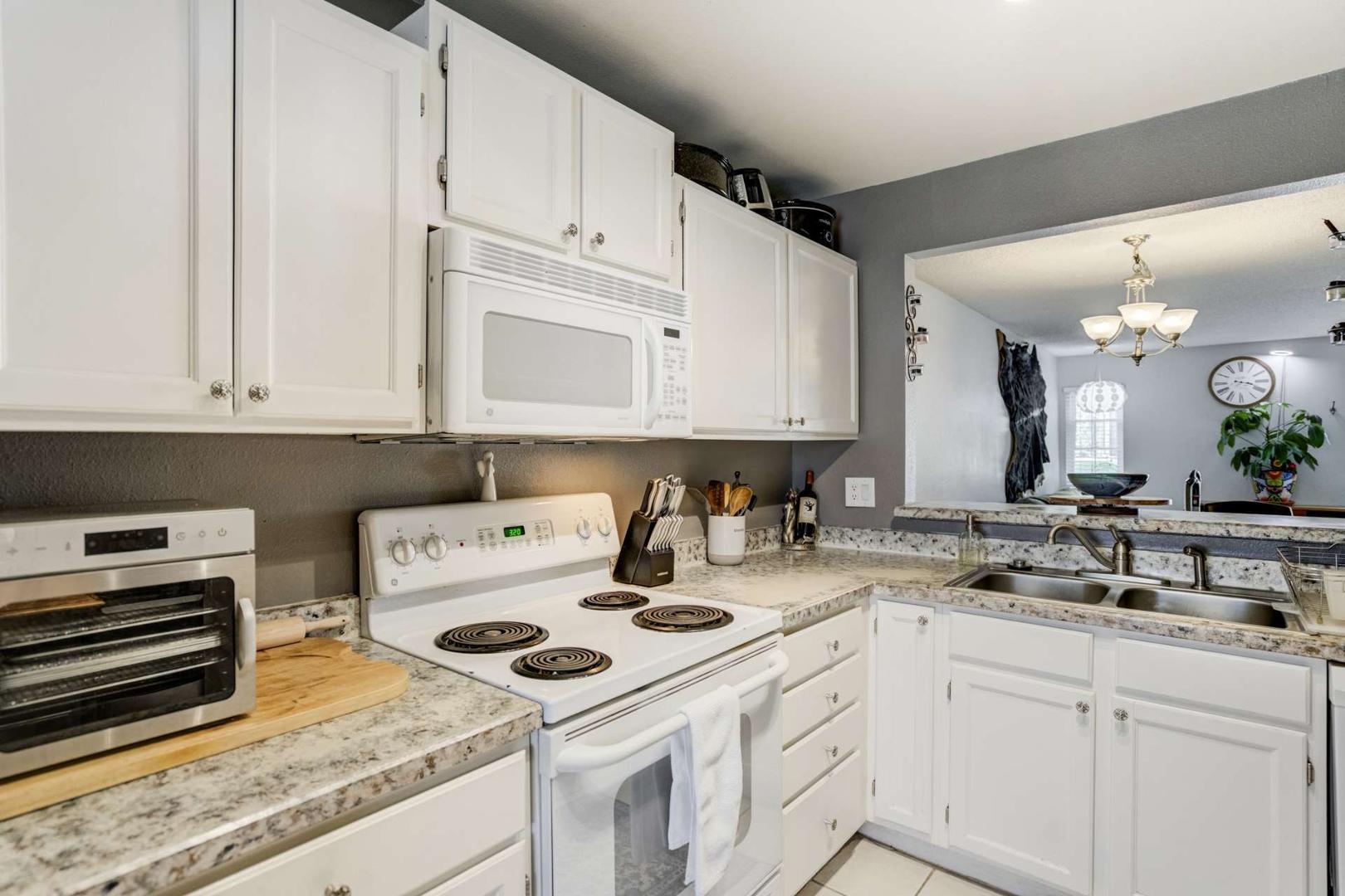 Image 17 of 49: No Description Available