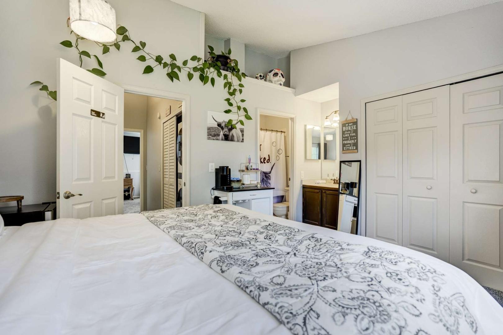 Image 32 of 49: No Description Available