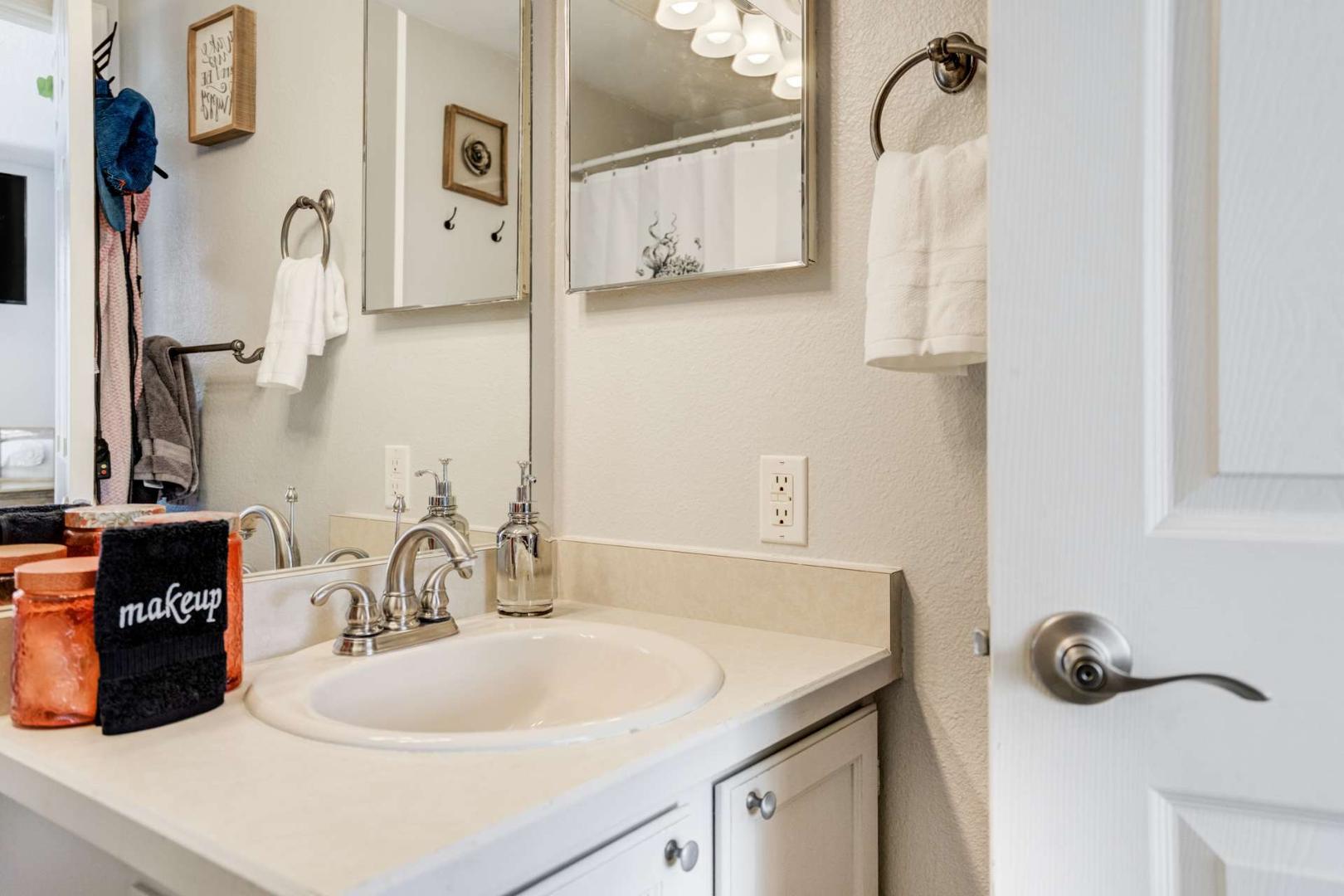 Image 41 of 49: No Description Available