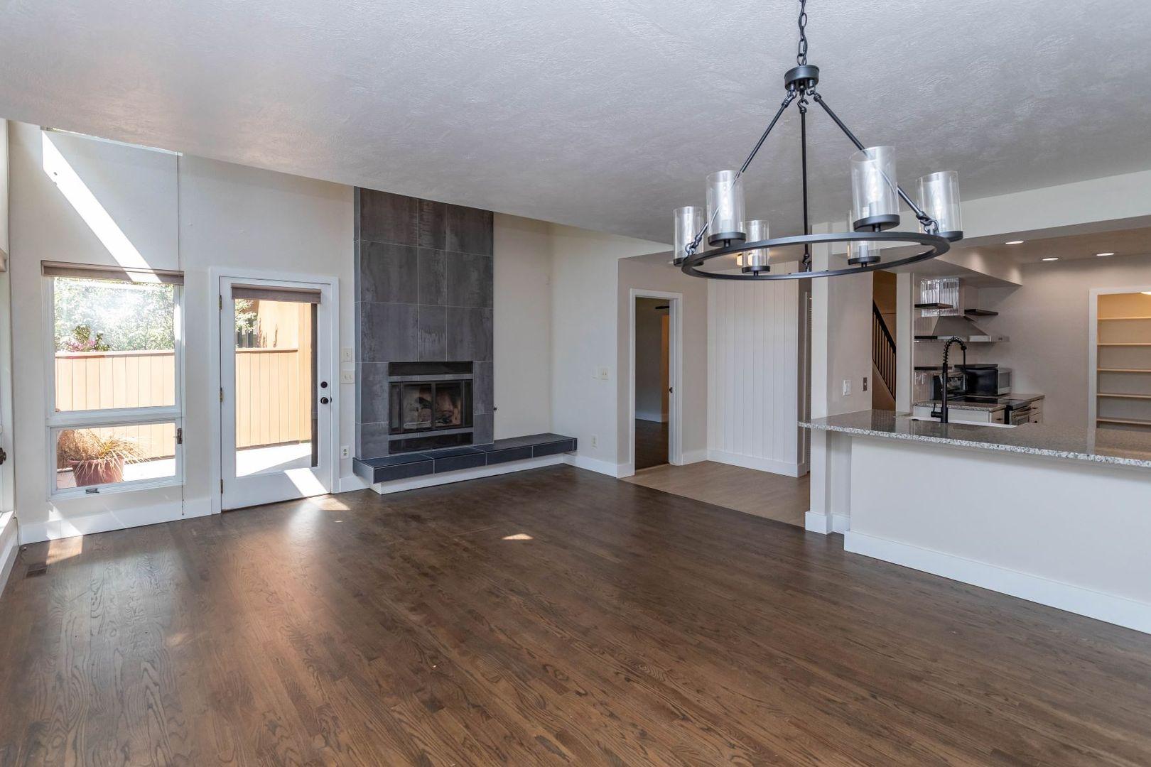 Image 10 of 42: No Description Available