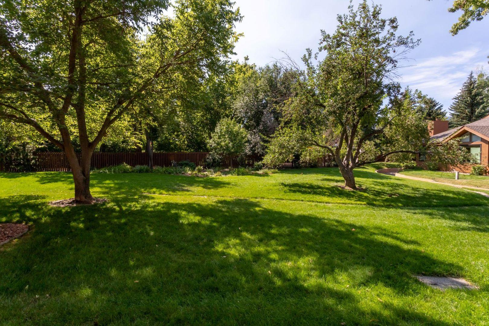 Image 40 of 42: No Description Available