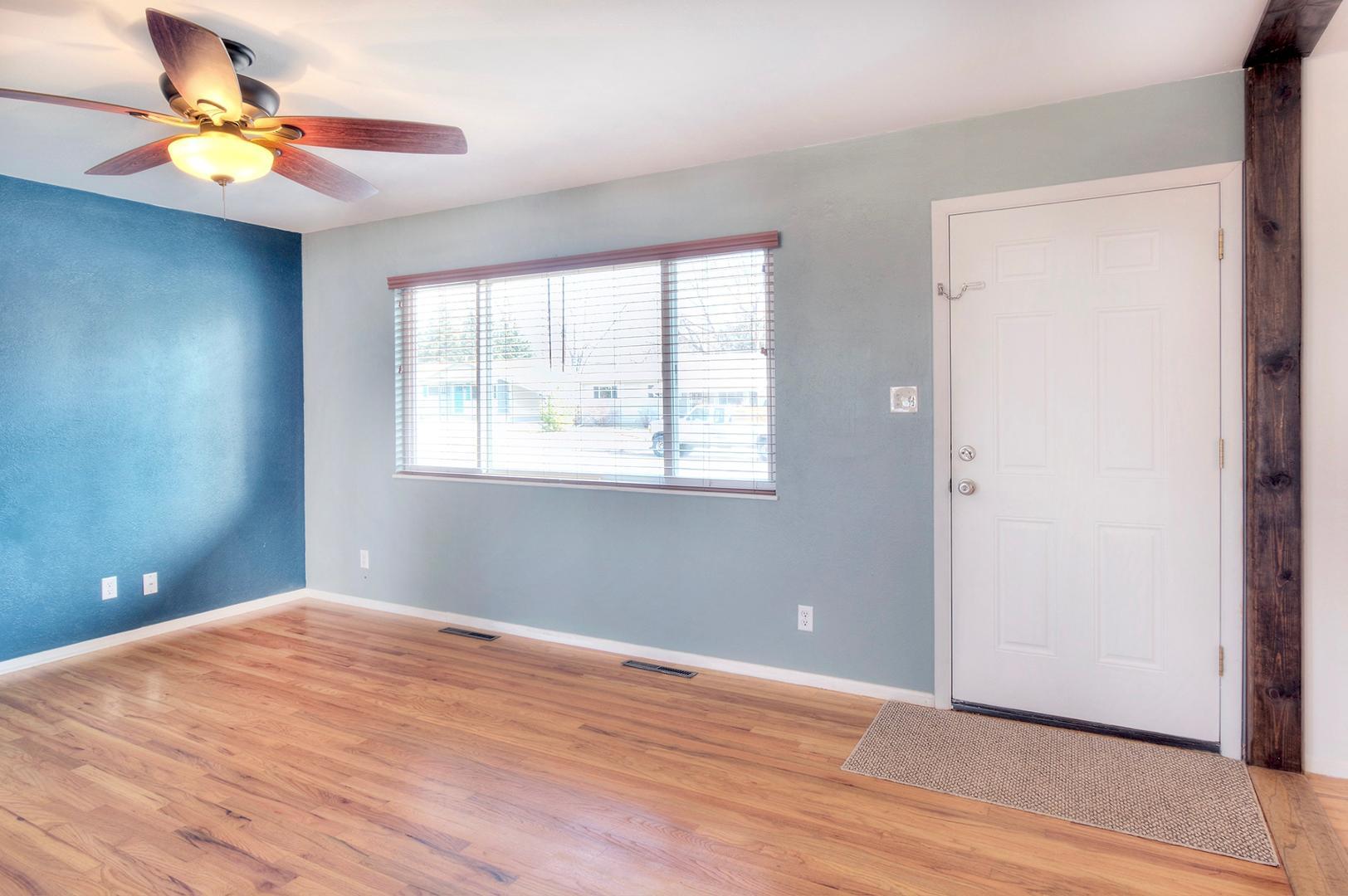 Image 11 of 25: No Description Available