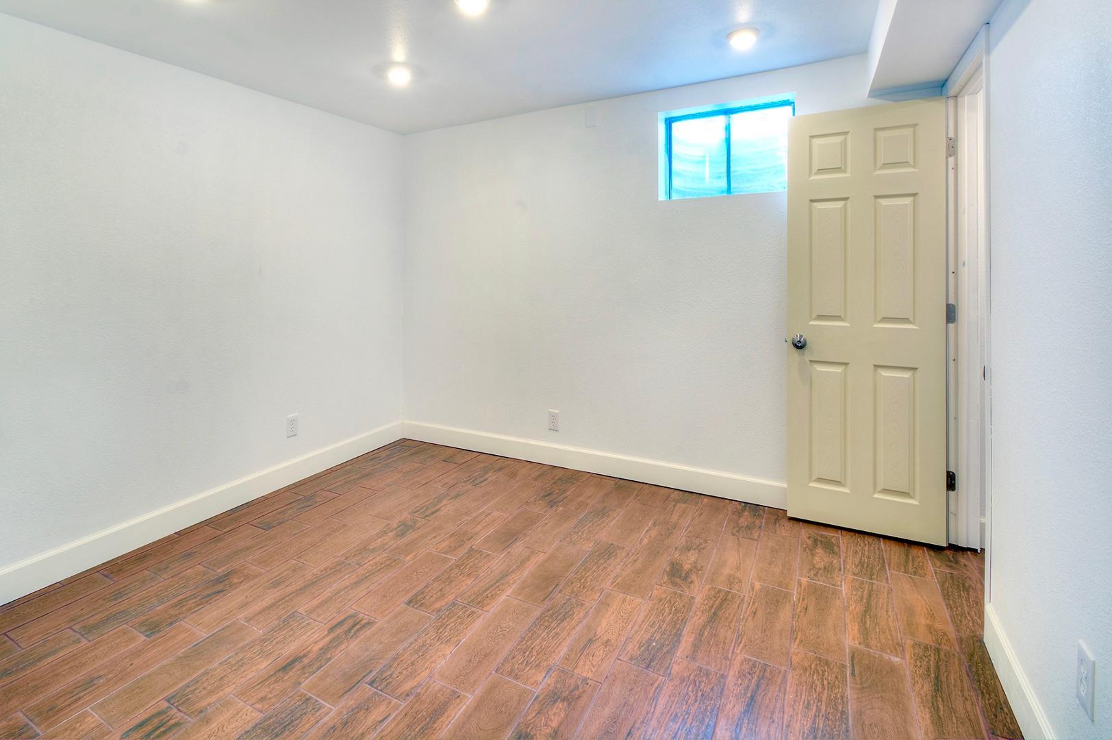 Image 12 of 25: No Description Available