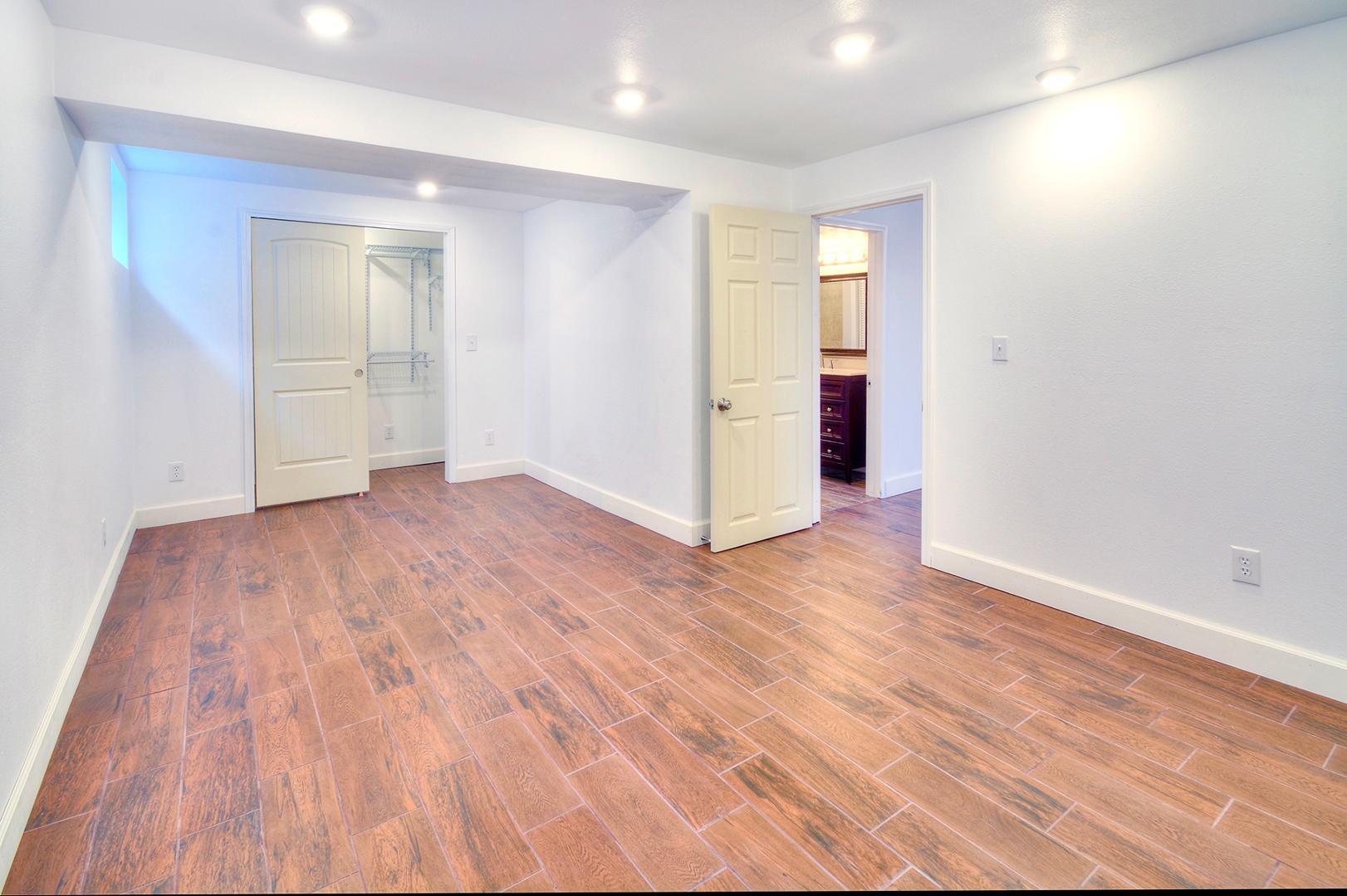 Image 8 of 25: No Description Available