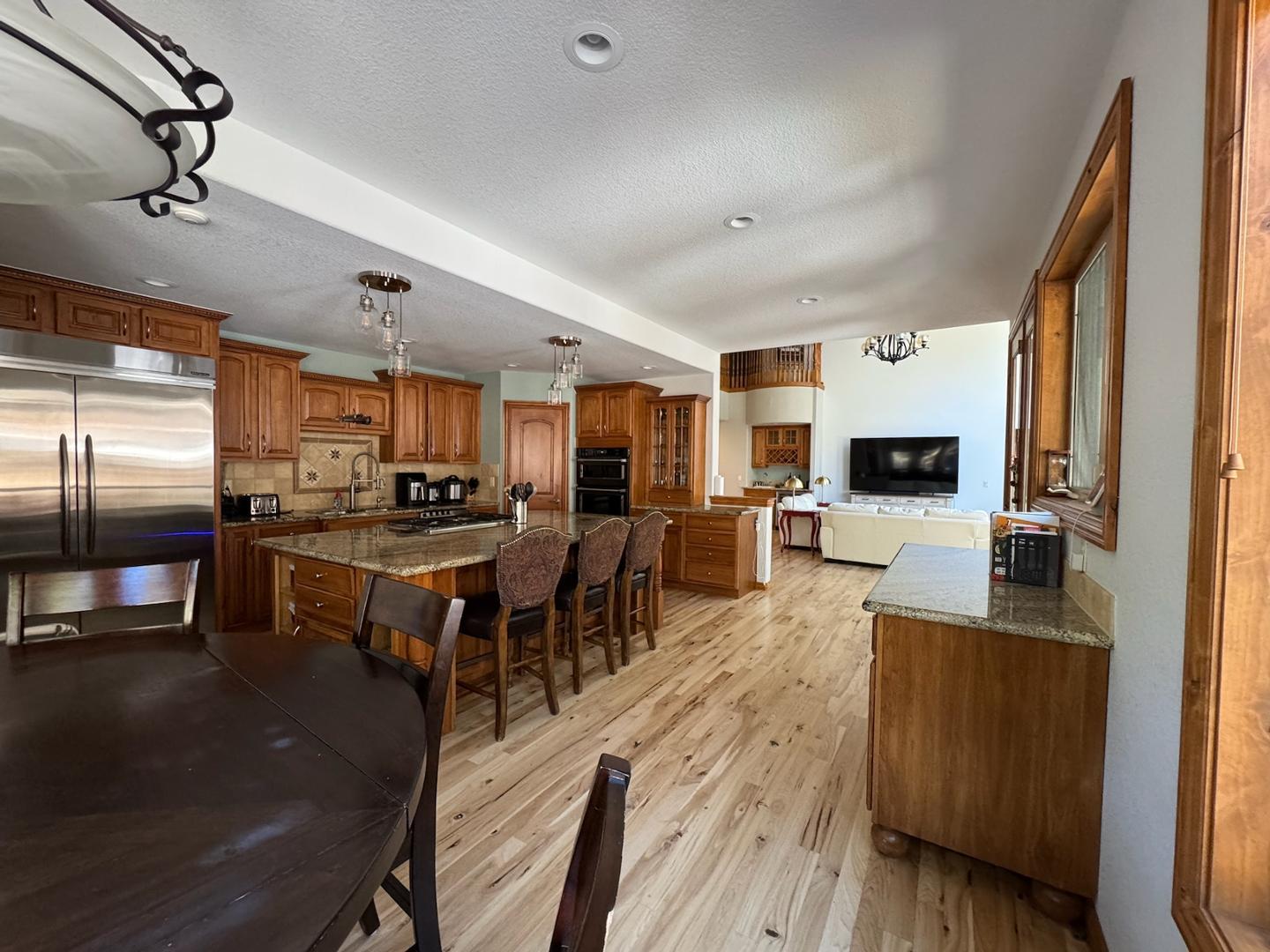 Image 35 of 50: No Description Available