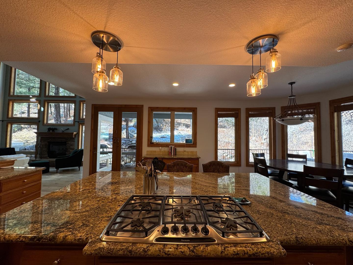 Image 37 of 50: No Description Available