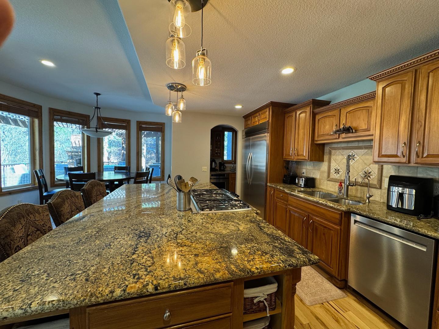 Image 39 of 50: No Description Available