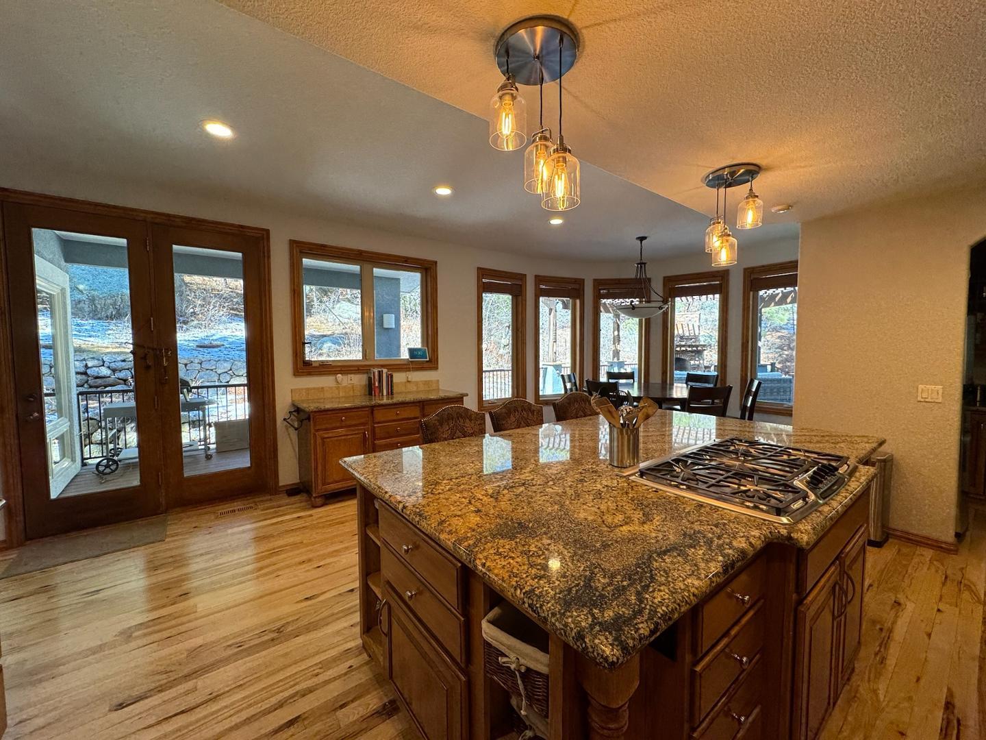 Image 41 of 50: No Description Available