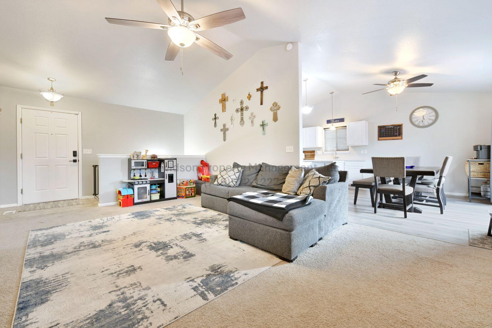 Image 3 of 13: No Description Available