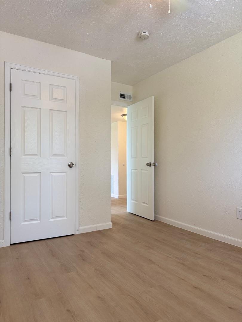 Image 14 of 17: No Description Available