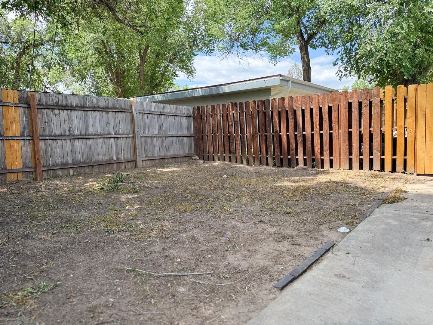 Image 16 of 17: No Description Available