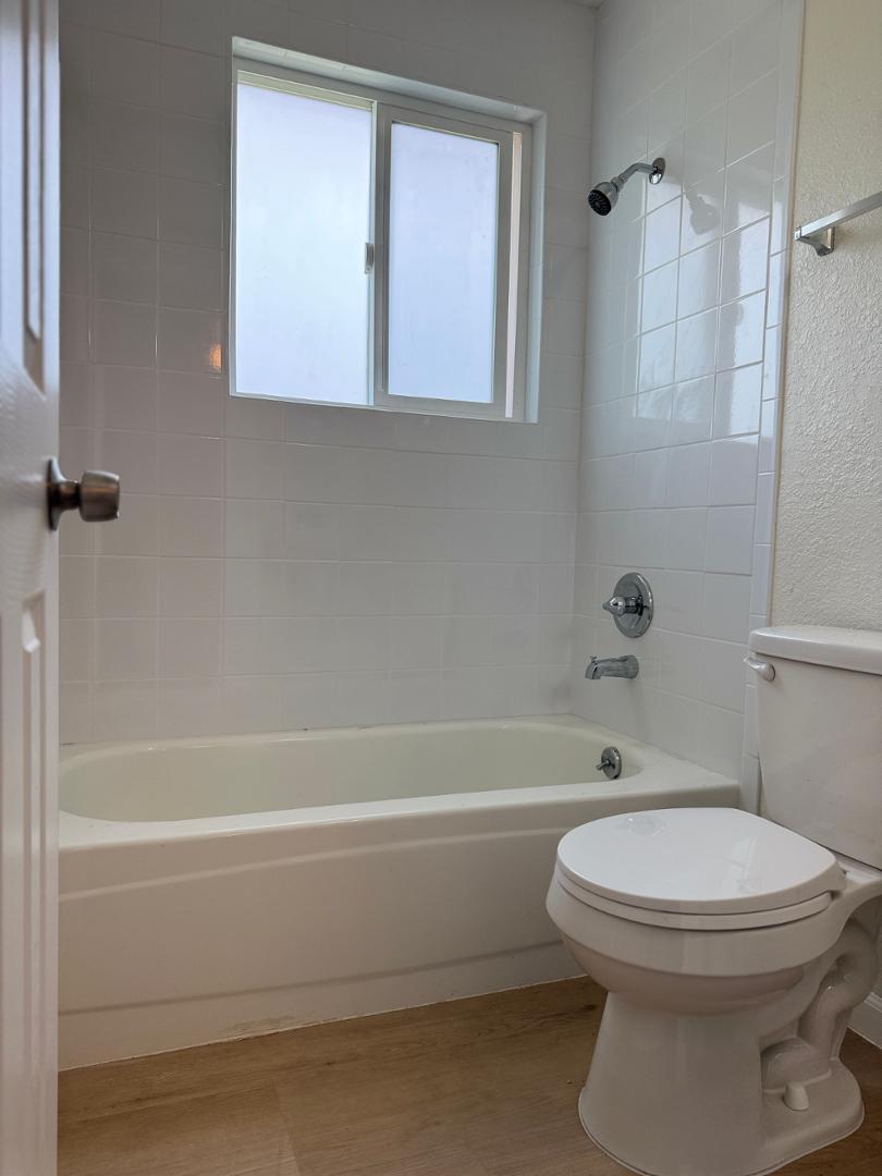 Image 9 of 17: No Description Available