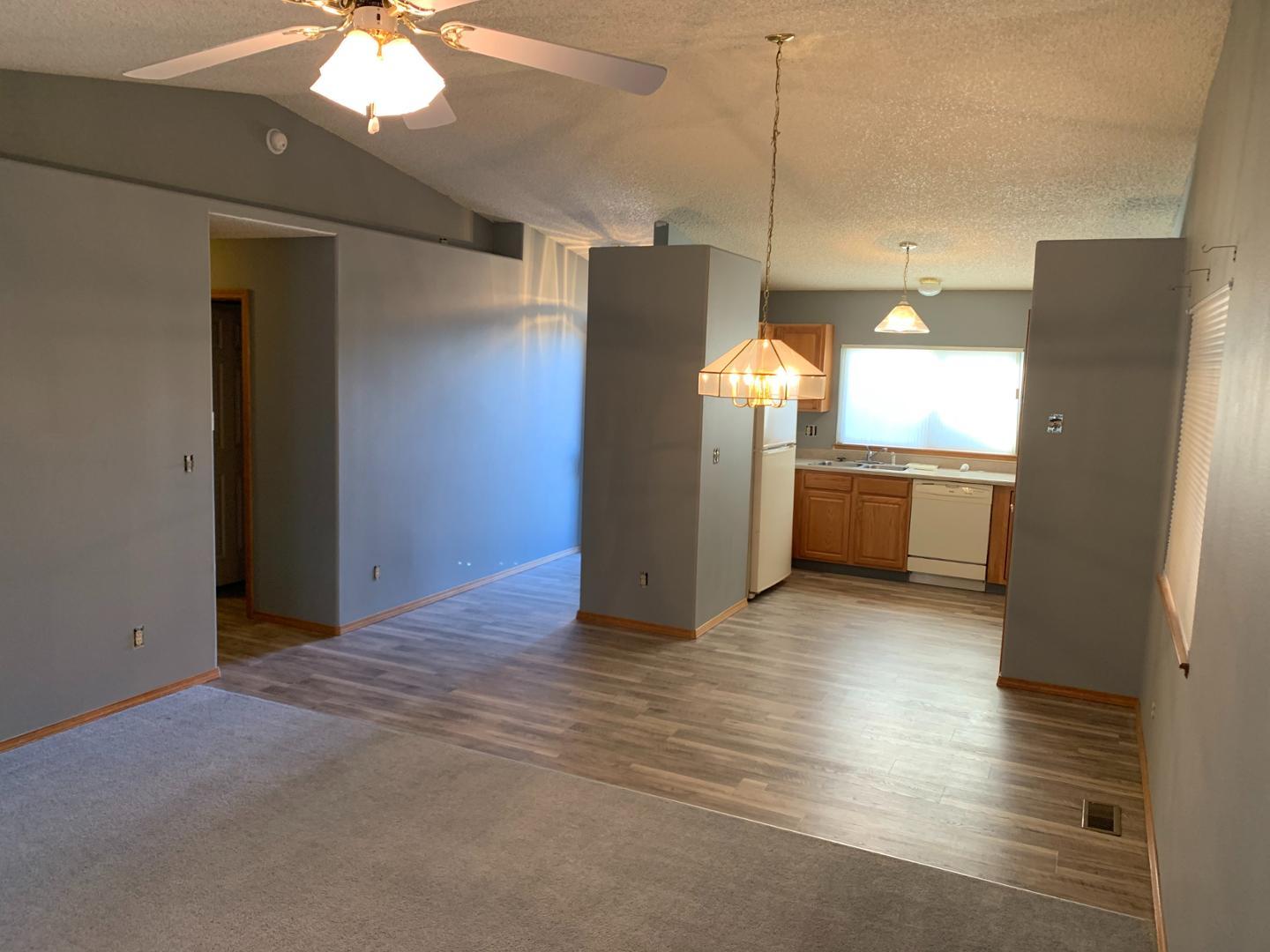 Image 3 of 9: No Description Available