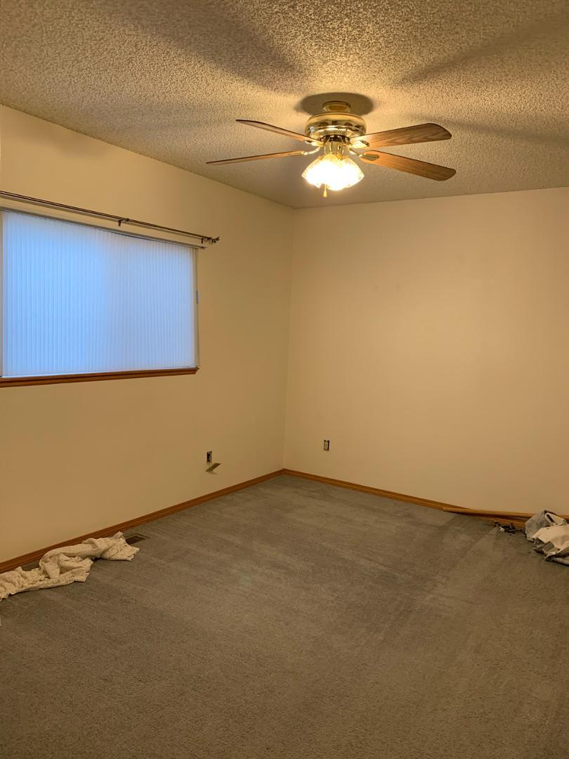 Image 8 of 9: No Description Available