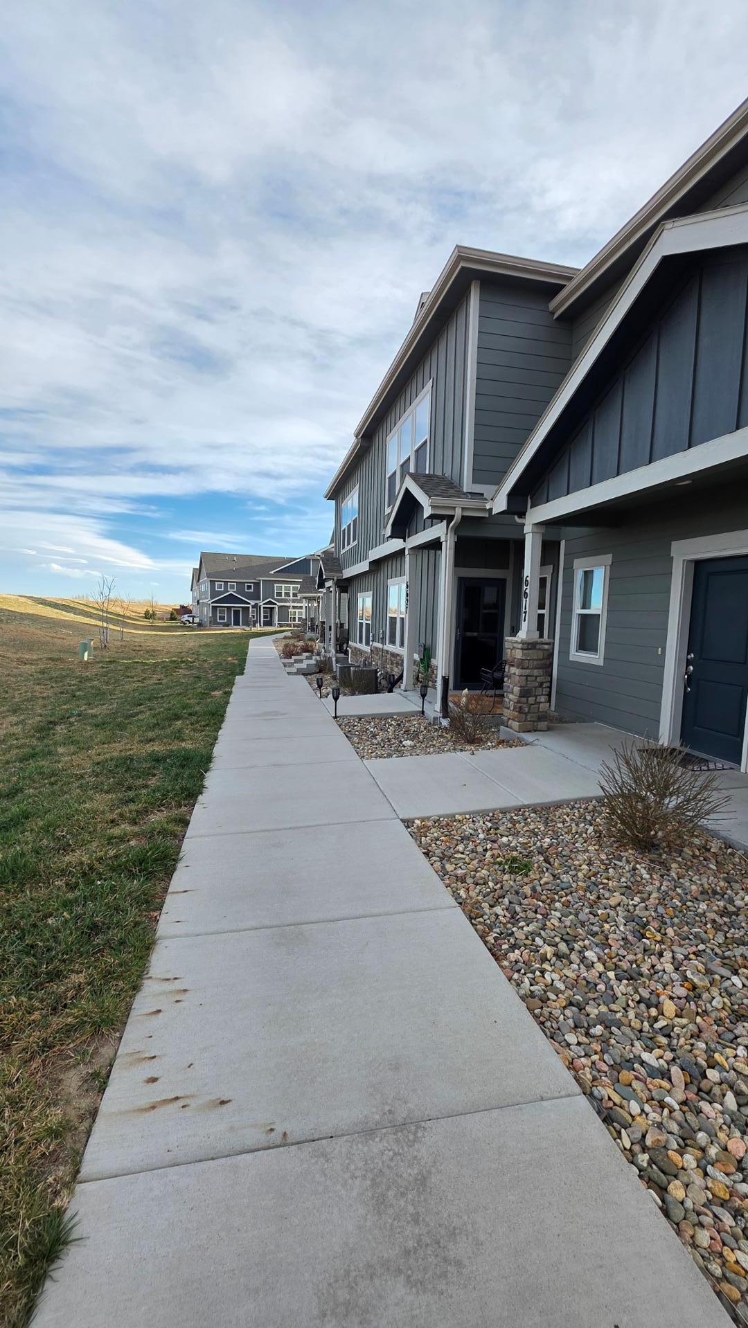 Image 2 of 28: No Description Available