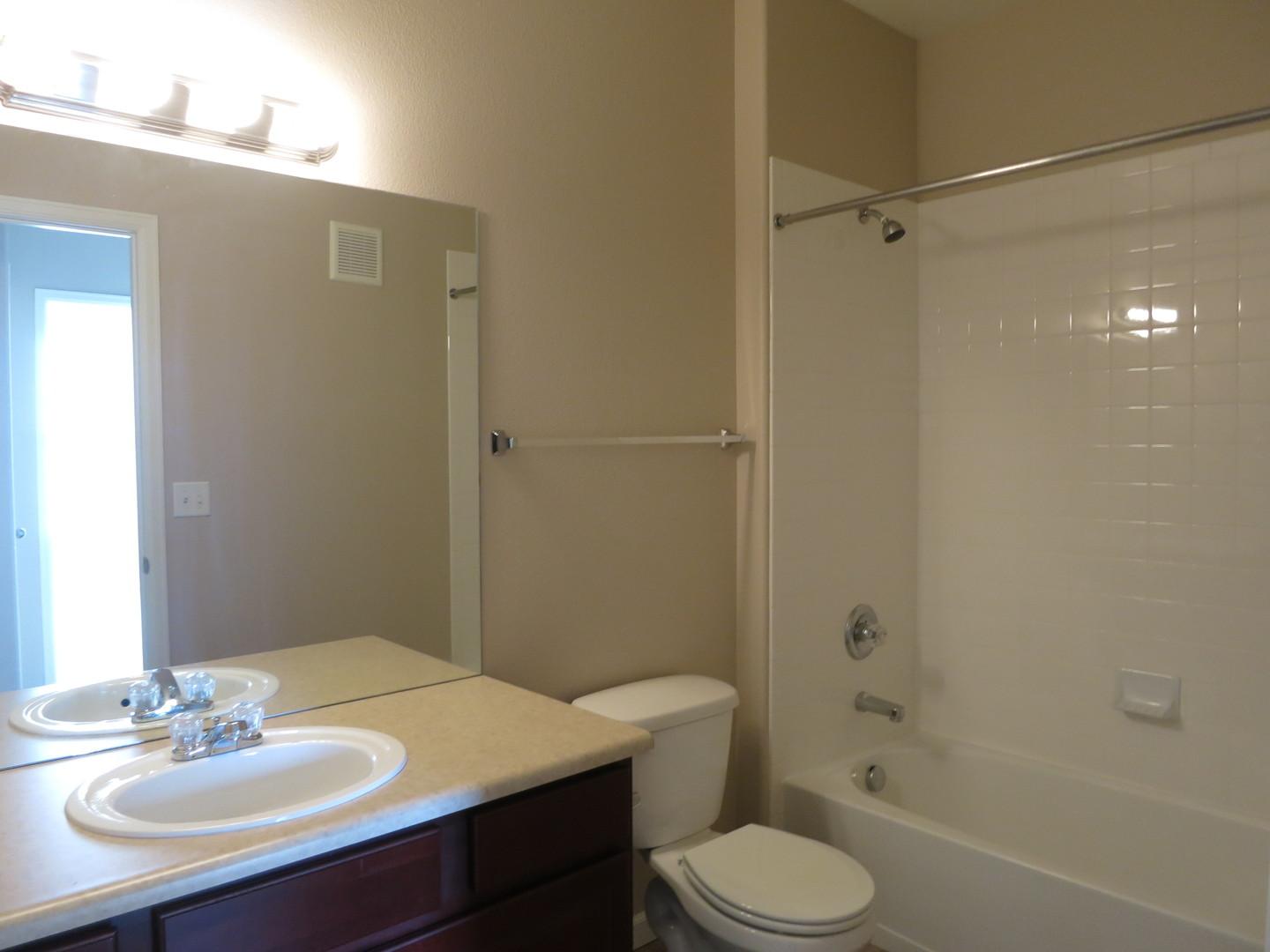 Image 13 of 14: No Description Available