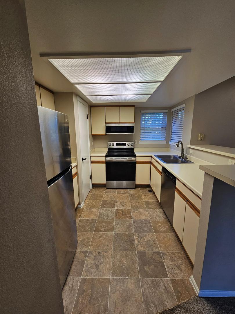 Image 2 of 38: No Description Available