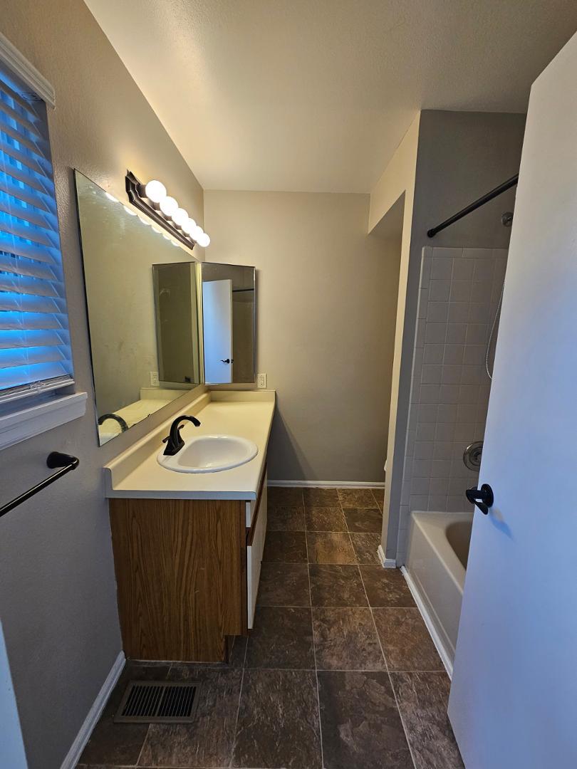 Image 6 of 38: No Description Available