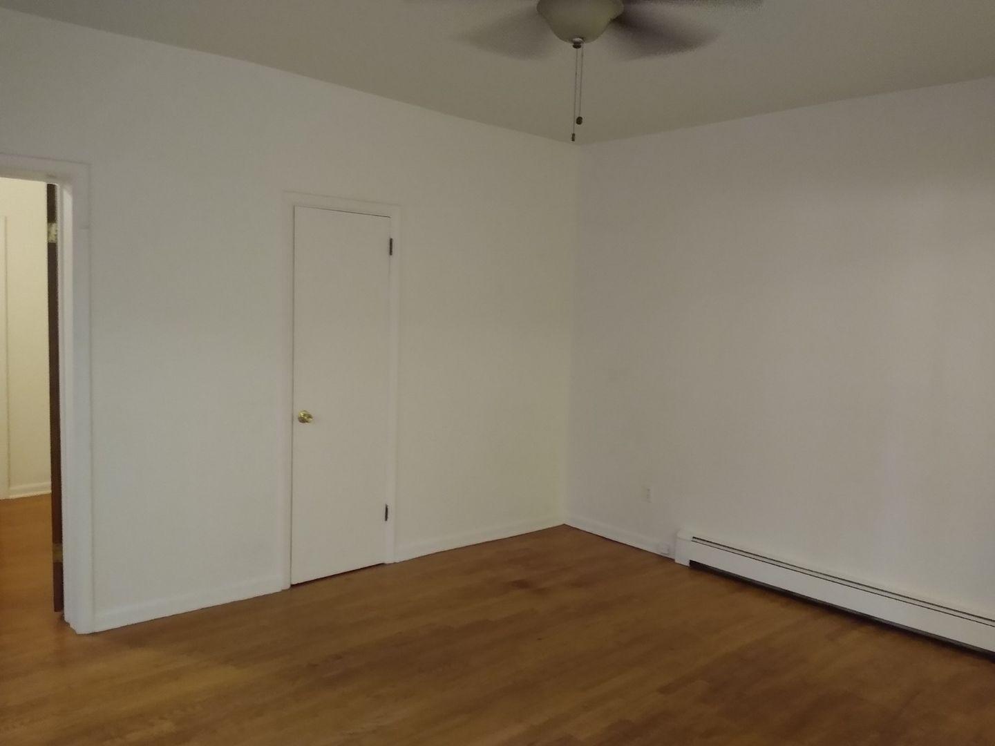 Image 2 of 13: No Description Available