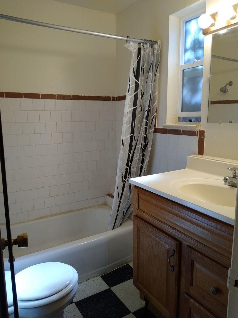 Image 7 of 13: No Description Available