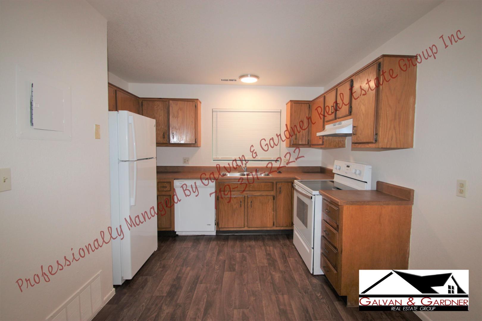 Image 2 of 7: No Description Available