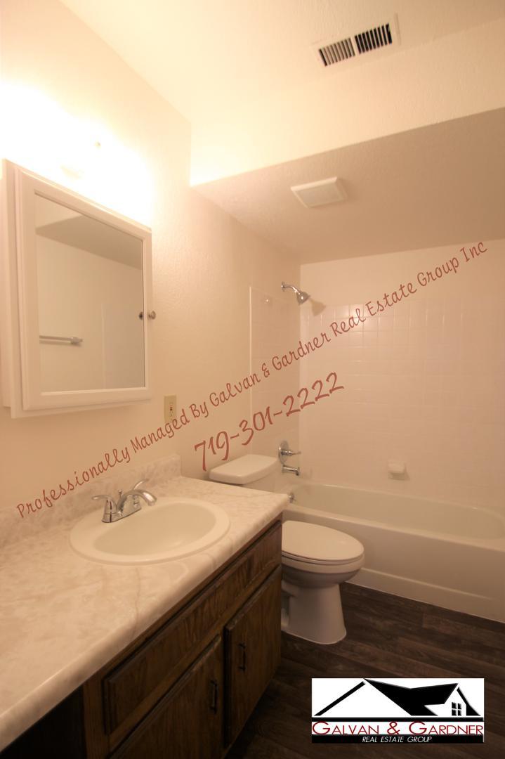 Image 5 of 7: No Description Available