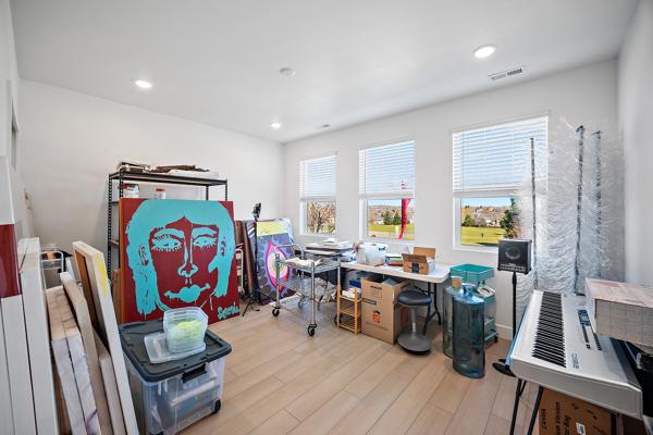 Image 18 of 50: No Description Available