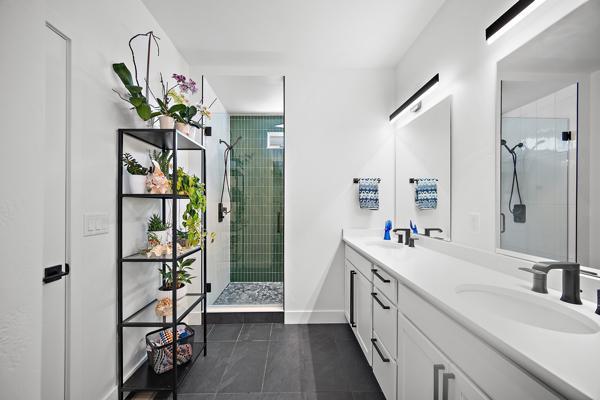 Image 35 of 50: No Description Available